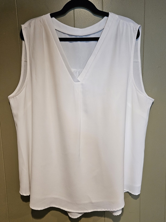 Missy Little Tops - Missy Lili White Sleeveless Blouse 2X Plus Size V-Neck Flowy Career Casual Top